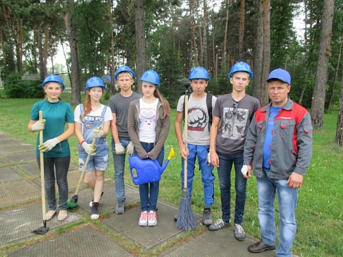 Искитимские школьники на время летних каникул стали работниками ОАО «Искитимцемент»